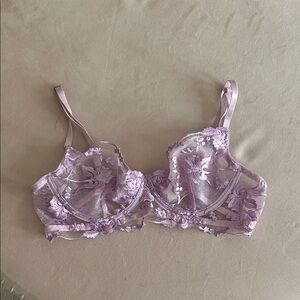 Elegant Lavender Lace Bra